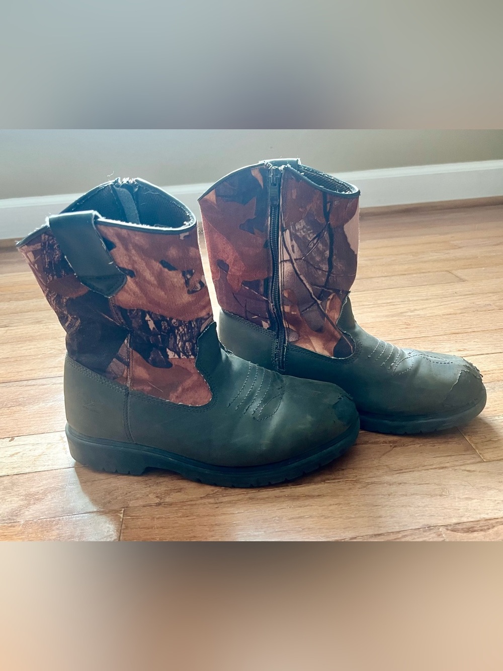 Boys Camo Boots